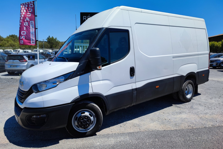 IVECO DAILY FOURGON